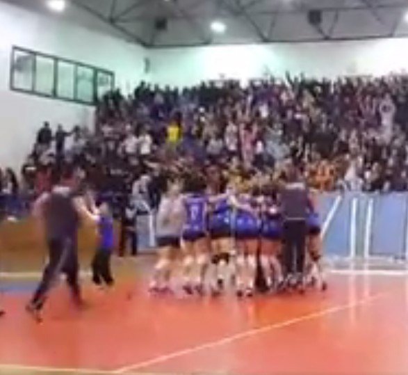 ΜΕΓΑΛΗ ΝΙΚΗ ΤΟΥ ΑΟ ΘΗΡΑΣ