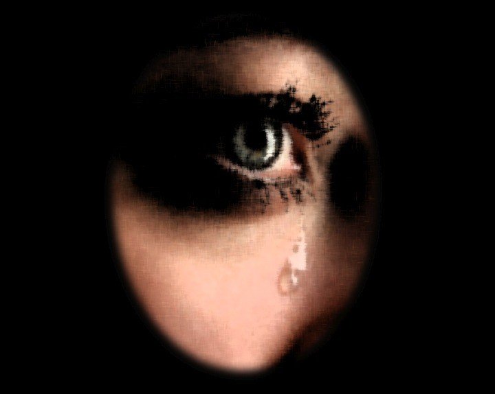 Η ΑΣΦΑΛΤΟΣ ΤΡΩΕΙ ΤΑ ΠΑΙΔΙΑ ΤΗΣ