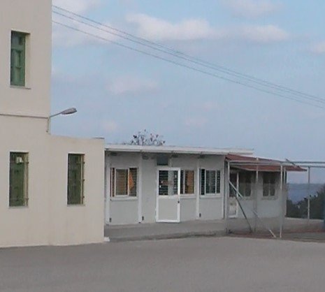 ΛΥΚΕΙΟ κοντεινερ