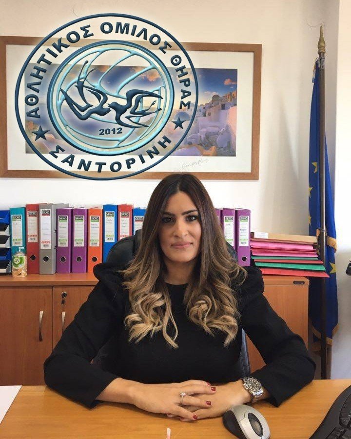 O ΑΟ ΘΗΡΑΣ ΣΥΓΧΑΙΡΕΙ ΤΗΝ ΕΠΑΡΧΟ ΓΙΑ ΤΑ ΝΕΑ ΤΗΣ ΚΑΘΗΚΟΝΤΑ