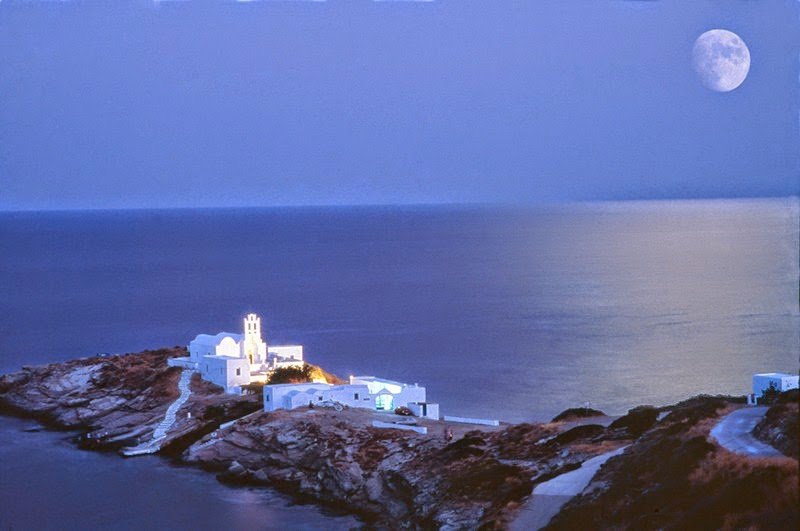 Η ΣΙΦΝΟΣ ΓΙΟΡΤΑΖΕΙ ΤΗ ΧΡΥΣΟΠΗΓΗ