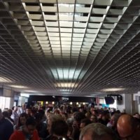 Μη υποχρεωτική η χρήση μάσκας σε αεροδρόμια και αεροπλάνα από 16/5