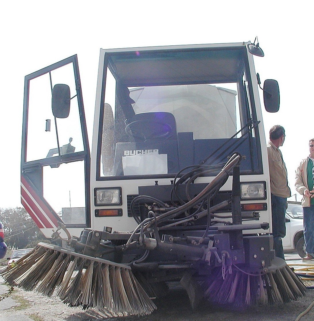 ΠΑΝΩ ΑΠΟ 8 ΕΚ ΓΙΑ ΟΔΟΚΑΘΑΡΙΣΜΟ ΣΤΟ ΔΗΜΟ ΘΗΡΑΣ