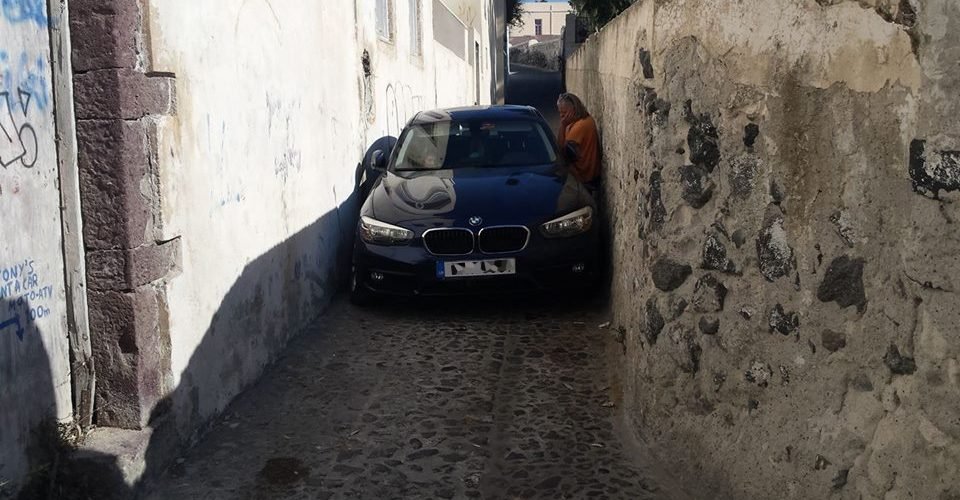 οχημα φρακαρισμένο