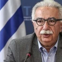 ΥΠΟΥΡΓΟΣ ΠΑΙΔΕΙΑΣ: ΣΤΗΡΙΖΟΥΜΕ ΤΗ ΔΙΕΥΘΥΝΤΡΙΑ ΤΟΥ ΓΥΜΝΑΣΙΟΥ ΕΜΠΟΡΕΙΟΥ