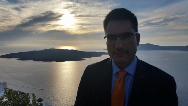 ΑΝΤΙΚΑΤΑΣΤΑΘΗΚΕ Ο ΠΡΟΕΔΡΟΣ ΤΗΣ ΠΕΡΙΦΕΡΕΙΑΚΗΣ ΟΡΓΑΝΩΣΗΣ ΝΔ Ν. ΑΙΓΑΙΟΥ