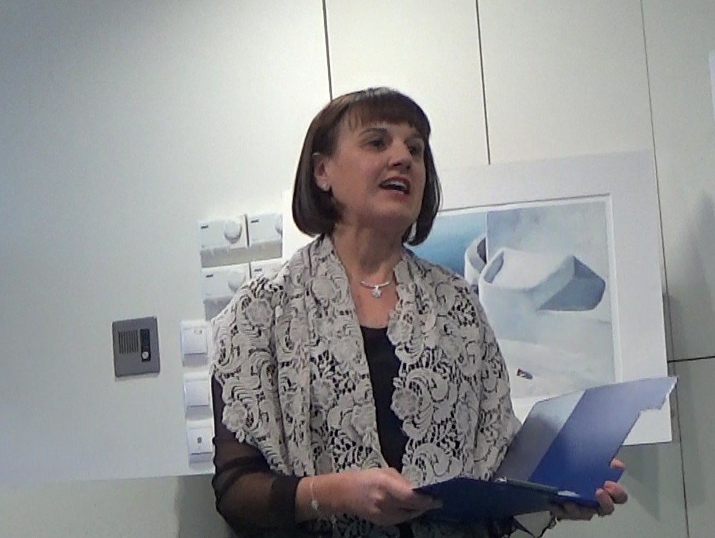 ΤΟ ΝΟΣΟΚΟΜΕΙΟ «ΔΡΟΜΩΣΕ» – ΑΝΤΙΟ ΣΑΝΤΟΡΙΝΗ