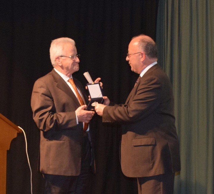 ΜΙΧΑΛΗΣ ΦΥΤΙΚΑΣ ΚΑΙ WALTER FRIEDRICH ΕΠΙΤΙΜΟΙ ΔΗΜΟΤΕΣ ΘΗΡΑΣ