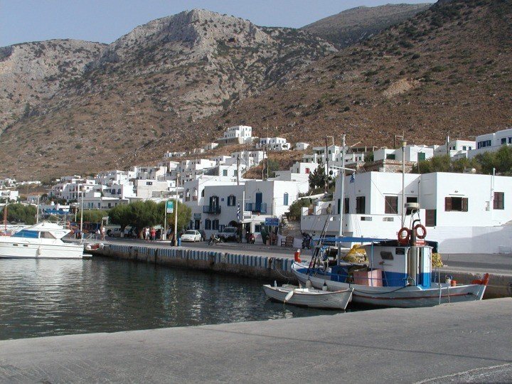 Σίφνος, έβαλε το χέρι στο ταμείο και σκηνοθέτησε ληστεία για να δικαιολογήσει το έλλειμμα