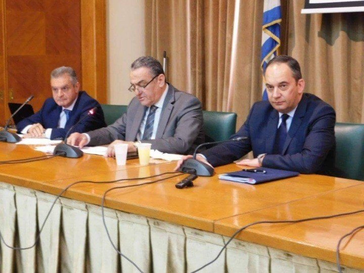 «Η ΑΚΤΟΠΛΟΪΑ ΣΤΟ ΕΠΙΚΕΝΤΡΟ»