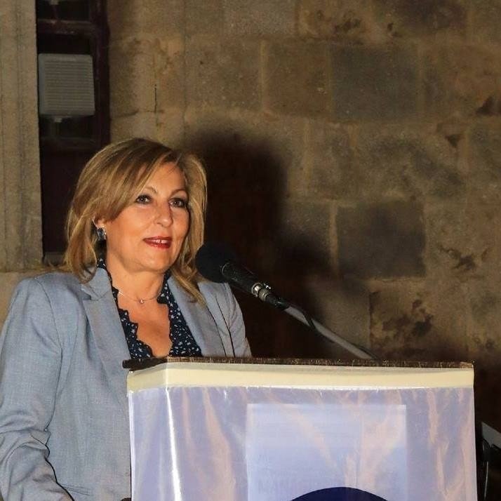 ΥΠΟΤΡΟΦΙΕΣ ΑΠΟ ΤΗΝ ΠΕΡΙΦΕΡΕΙΑ