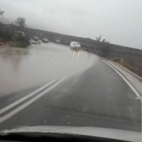 ΔΡΟΜΟΣ ΑΕΡΟΔΡΟΜΙΟΥ-ΟΙΑΣ: ΟΙ ΧΑΡΤΙΝΕΣ ΑΠΕΙΛΕΣ ΕΝΟΣ ΚΑΤΑ ΦΑΝΤΑΣΙΑΝ ΗΡΩΑ