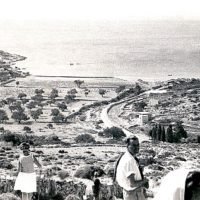 ΦΩΤΙΖΟΝΤΑΣ -ΜΕ ΡΕΥΜΑ- ΤΗ ΣΙΚΙΝΟ