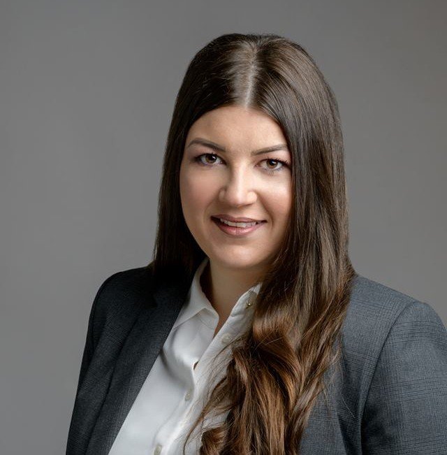 Η ΙΟΥΛΙΑ ΚΑΡΑΜΟΛΕΓΚΟΥ ΣΤΟ ΣΥΝΔΥΑΣΜΟ ΤΟΥ Γ. ΧΑΤΖΗΜΑΡΚΟΥ