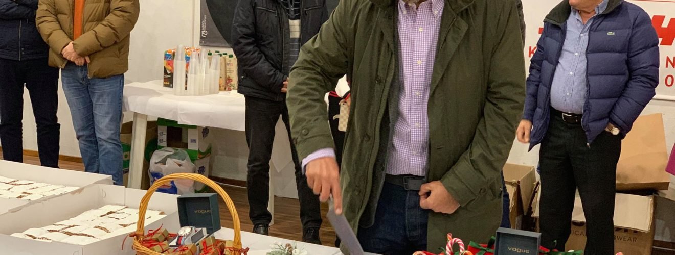 αο θηρας κοπή πίτας