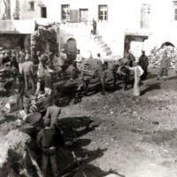 ΟΙ ΠΟΛΙΤΙΚΟΙ ΕΞΟΡΙΣΤΟΙ ΚΑΙ Η ΣΚΛΗΡΗ ΚΑΤΟΧΗ ΣΤΗ ΣΙΚΙΝΟ