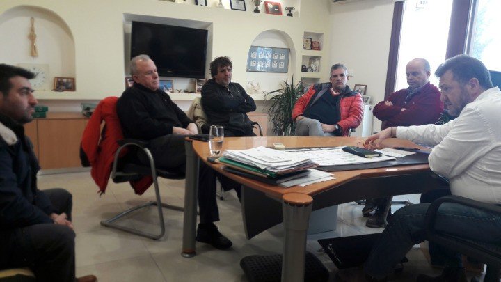 ΟΡΦΑΝΟΣ ΕΜΠΟΡΟΙ