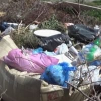 ΒΙΝΤΕΟ: 3 ΧΩΜΑΤΕΡΕΣ ΚΟΝΤΑ ΣΤΟ ΣΠΙΤΙ ΜΟΥ, ΟΛΟΚΛΗΡΗ Η ΣΑΝΤΟΡΙΝΗ ΒΡΩΜΑΕΙ