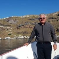 ΑΝΕΞΑΡΤΗΤΟΣ ΣΥΝΔΥΑΣΜΟΣ ΑΠΟ ΤΟΝ Π. ΚΑΡΑΜΟΛΕΓΚΟ ΣΤΗ ΘΗΡΑΣΙΑ