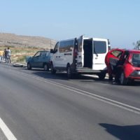 ΚΑΡΑΜΠΟΛΑ 5 ΑΥΤΟΚΙΝΗΤΩΝ ΣΤΗΝ ΠΑΝΑΓΙΑ ΤΟΥ ΚΑΛΟΥ