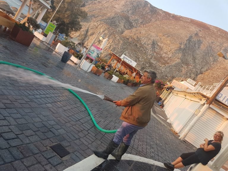 Ο ΑΝΤΙΔΗΜΑΡΧΟΣ Σ. ΔΡΟΣΟΣ, ΣΥΝΕΧΙΖΕΙ ΝΑ ΔΕΙΧΝΕΙ ΛΑΜΠΡΑ ΠΑΡΑΔΕΙΓΜΑΤΑ