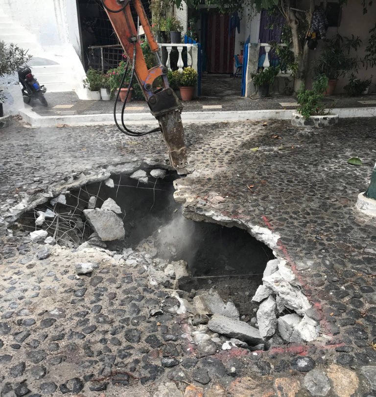 ΣΟΒΑΡΗ ΒΛΑΒΗ ΣΤΟ ΚΟΝΤΟΧΩΡΙ-ΑΜΕΣΗ ΑΠΟΚΑΤΑΣΤΑΣΗ ΤΗΣ ΥΔΡΟΔΟΤΗΣΗΣ