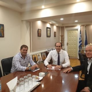 από δεξιά Μάρκος Καφούρος Πρόεδρος Ένωσης Υφυπουργός Βεσυρόπουλος Χλωρίδης Οικονομικος σύμβουλος Ένωσης