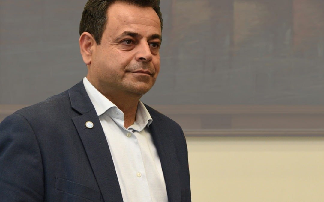 “ΝΑ ΣΤΗΡΙΧΘΟΥΝ ΟΙ ΕΠΑΓΓΕΛΜΑΤΙΕΣ ΑΛΙΕΙΣ”