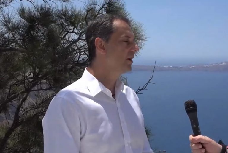 ΒΙΝΤΕΟ: ΜΙΝΙ ΣΥΝΕΝΤΕΥΞΗ ΜΕ ΤΟΝ ΥΠΟΥΡΓΟ ΤΟΥΡΙΣΜΟΥ
