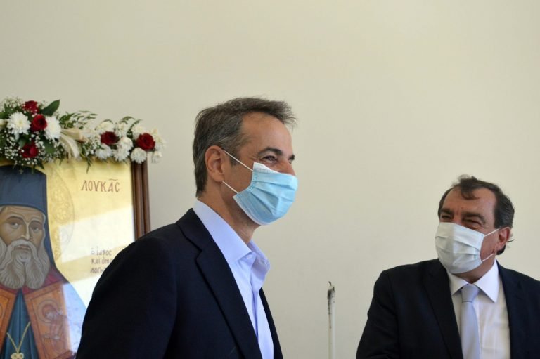 ΣΤΗ ΣΑΝΤΟΡΙΝΗ Ο ΠΡΩΘΥΠΟΥΡΓΟΣ ΓΙΑ ΤΟ ΤΟΥΡΙΣΤΙΚΟ RESTART