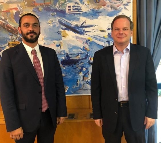 παγωνησ καραμανλης