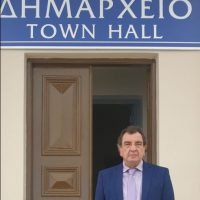 “Για μια ακόμη φορά να επιδείξουμε την υπευθυνότητα, την καρτερικότητα και κυρίως την αποφασιστικότητα που μας διακρίνει ως κοινωνία”.