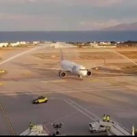 ΤΟ ΝΕΟ ΑΕΡΟΣΚΑΦΟΣ ΤΗΣ SKY EXPRES, ΣΤΗ ΣΑΝΤΟΡΙΝΗ