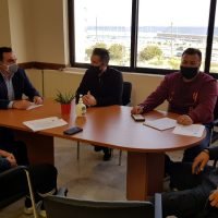Ο ΠΑΡΑΔΟΣΙΑΚΟΣ ΤΑΧΥΔΡΟΜΟΣ ΕΞΑΦΑΝΙΖΕΤΑΙ-ΤΑ ΝΗΣΙΑ ΑΝΤΙΔΡΟΥΝ