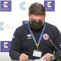 ΕΣΤΙΑΣΗ: ΣΤΑ ΟΡΘΙΑ ΚΟΛΛΑΕΙ Ο ΚΟΡΩΝΟΪΟΣ-ΚΑΘΙΣΤΑ ΟΧΙ