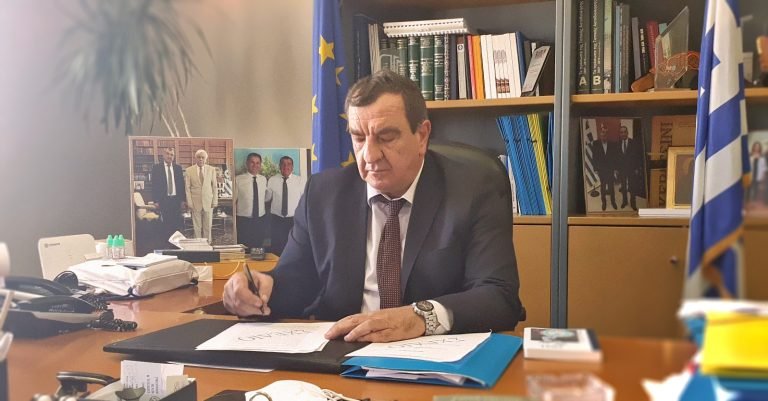 Συνάντηση του Δημάρχου Θήρας με τον Δ/ντα Σύμβουλο της ΕΤΑΔ κ. Σ. Βλαστό.