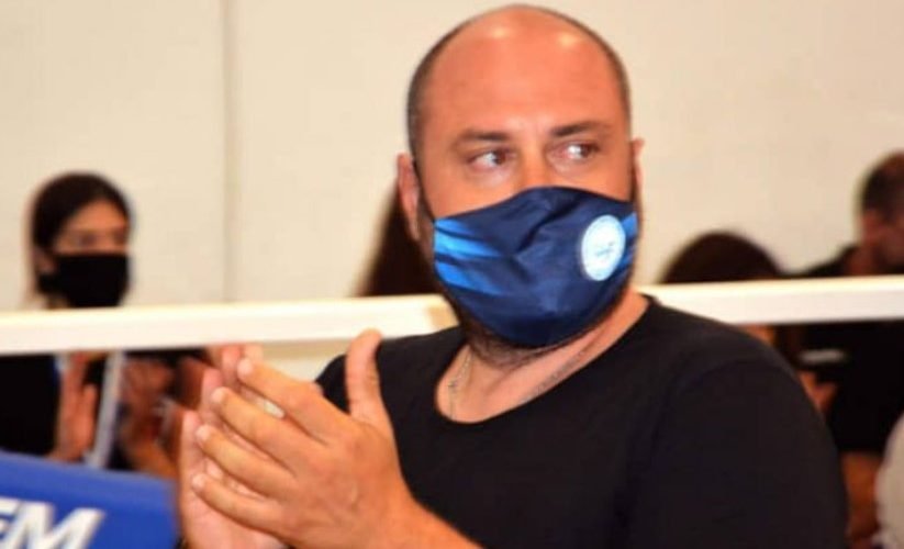 Patiniotis ao thiras