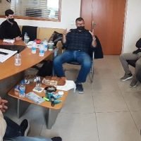 “ΤΩΡΑ” ΣΥΝΑΝΤΗΣΗ ΜΕ ΤΟ ΣΩΜΑΤΕΙΟ ΤΟΥΡΙΣΤΙΚΩΝ ΛΕΩΦΟΡΕΙΩΝ ΣΑΝΤΟΡΙΝΗΣ