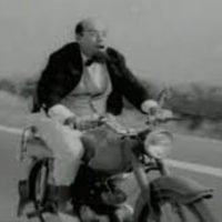 ΚΑΛΟΙ ΜΟΥ ΑΝΘΡΩΠΟΙ, ΞΕΡΕΤΕ ΑΠΟ ΒΕΣΠΑ;.