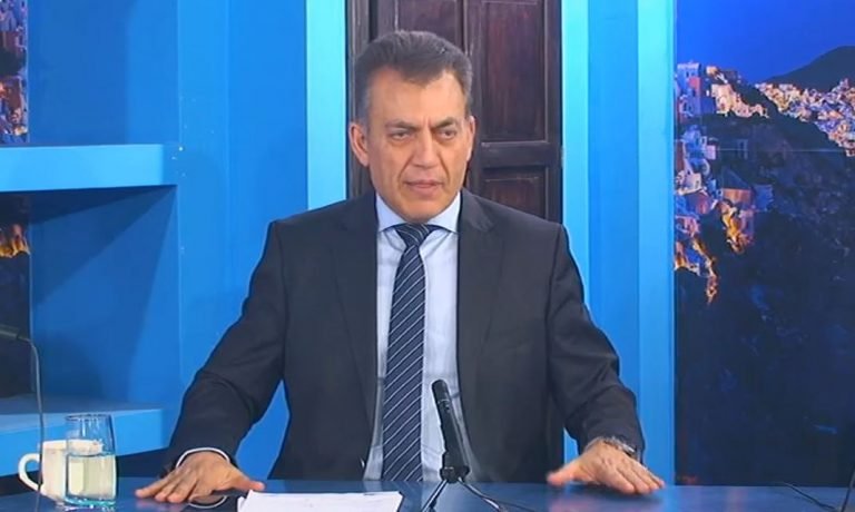 ΣΕ ΣΑΝΤΟΡΙΝΗ-ΘΗΡΑΣΙΑ-ΑΝΑΦΗ Ο ΓΙΑΝΝΗΣ ΒΡΟΥΤΣΗΣ