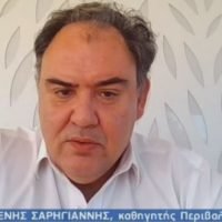 ΚΟΡΩΝΟΪΟΣ: ΚΑΤΙ ΠΑΡΑΞΕΝΟ ΣΤΟ ΝΟΥ ΤΗΣ ΣΑΝΤΟΡΙΝΗΣ