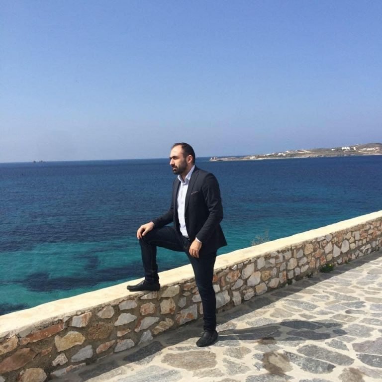 “Οι Κυκλάδες στον αυτόματο πιλότο , χωρίς σχέδιο πτήσης και πλεύσης!”