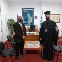ΕΠΙΣΚΕΨΗ ΤΟΥ ΝΕΟΥ ΜΗΤΡΟΠΟΛΙΤΗ ΘΗΡΑΣ ΣΤΟ ΕΠΑΡΧΕΙΟ
