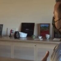 ΒΙΝΤΕΟ: Η ΕΛΕΥΘΕΡΙΑ ΑΡΒΑΝΙΤΑΚΗ, ΜΙΛΑ ΣΤΟΝ ΣΑΚΗ ΠΑΤΗΝΙΩΤΗ