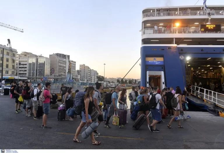 Και νέα αύξηση στα ακτοπλοϊκά εισιτήρια από 1η Ιουλίου