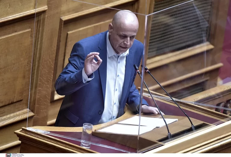 Ν. Σαντορινιός: καμία πολιτική παρέμβαση από την κυβέρνηση για τα αυξημένα ναύλα κατά 40% και το ασφυκτικό κόστος ζωής των νησιωτών