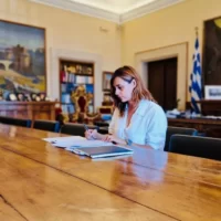 Οι πρώτες άδειες πολυθέσιων ταξί στην Ελλάδα, στα νησιά των Κυκλάδων