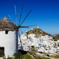 IOΣ: ΠΡΩΤΗ ΣΕ ΑΥΞΗΣΗ ΠΛΗΘΥΣΜΟΥ ΣΤΙΣ ΚΥΚΛΑΔΕΣ
