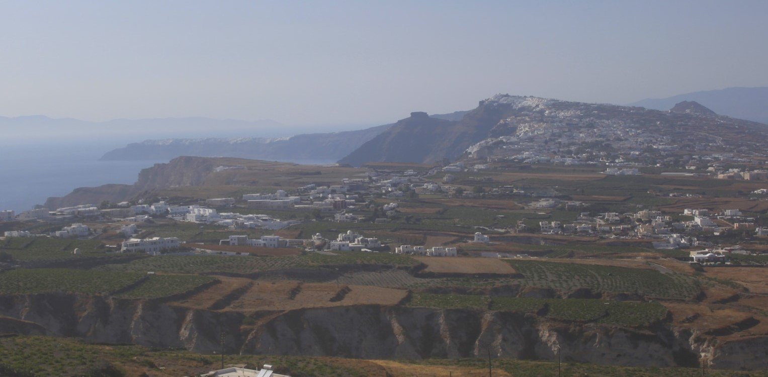 ΚΑΘΥΣΤΕΡΕΙ ΤΟ ΕΙΔΙΚΟ ΠΟΛΕΟΔΟΜΙΚΟ ΣΑΝΤΟΡΙΝΗΣ