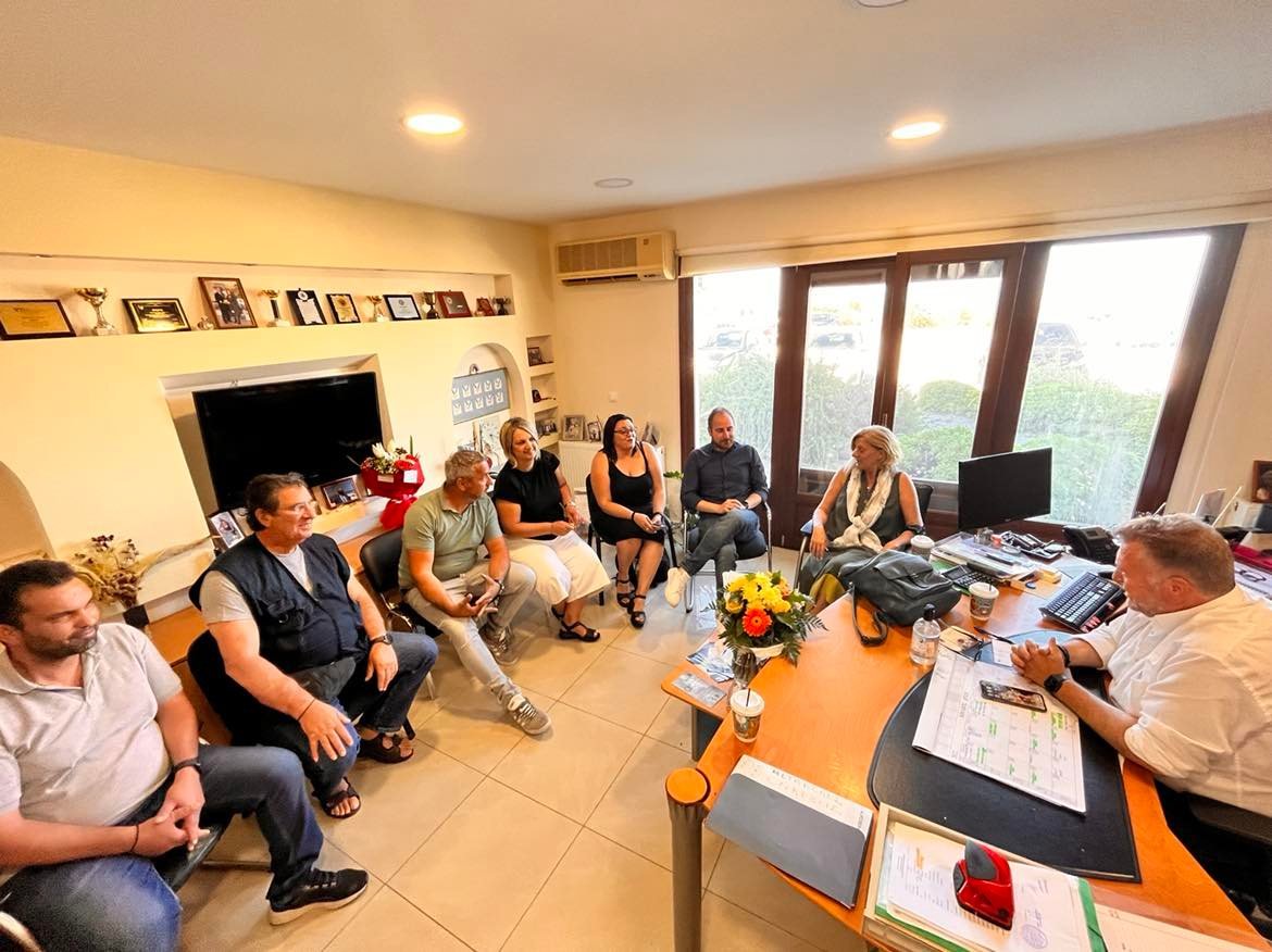 ΣΥΝΑΝΤΗΣΗ ΤΟΥ Μ. ΟΡΦΑΝΟΥ ΜΕ ΤΟΥΣ ΕΡΓΑΖΟΜΕΝΟΥΣ ΤΟΥ ΝΟΣΟΚΟΜΕΙΟΥ